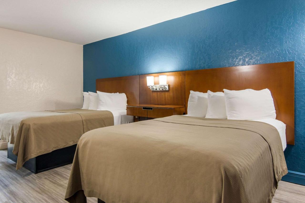 Rodeway Inn Broken Bow-Hochatown Zewnętrze zdjęcie