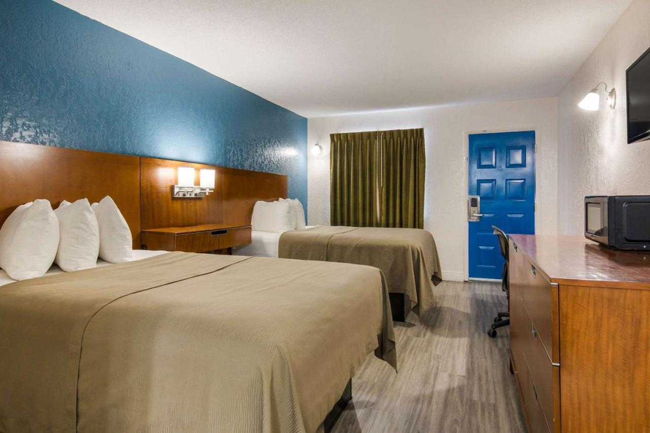 Rodeway Inn Broken Bow-Hochatown Zewnętrze zdjęcie