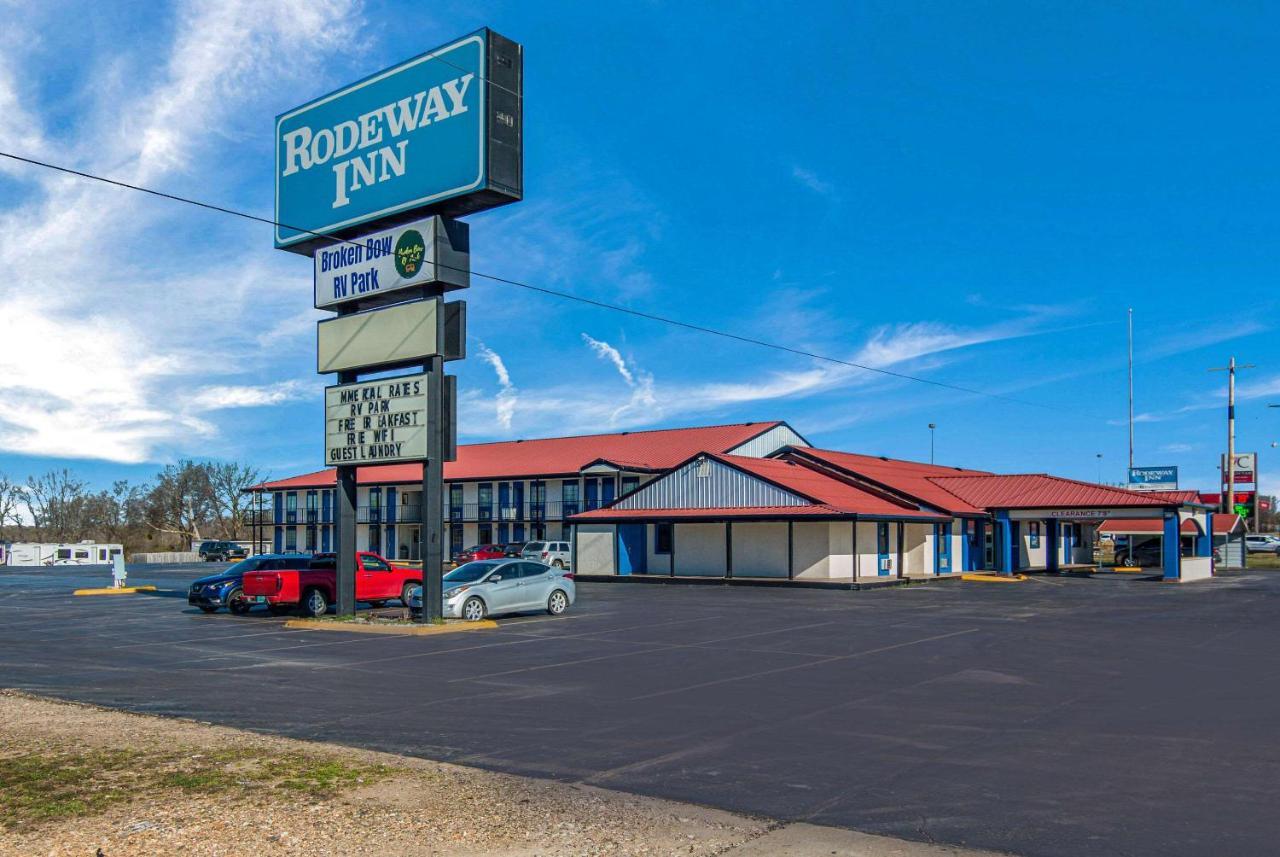 Rodeway Inn Broken Bow-Hochatown Zewnętrze zdjęcie