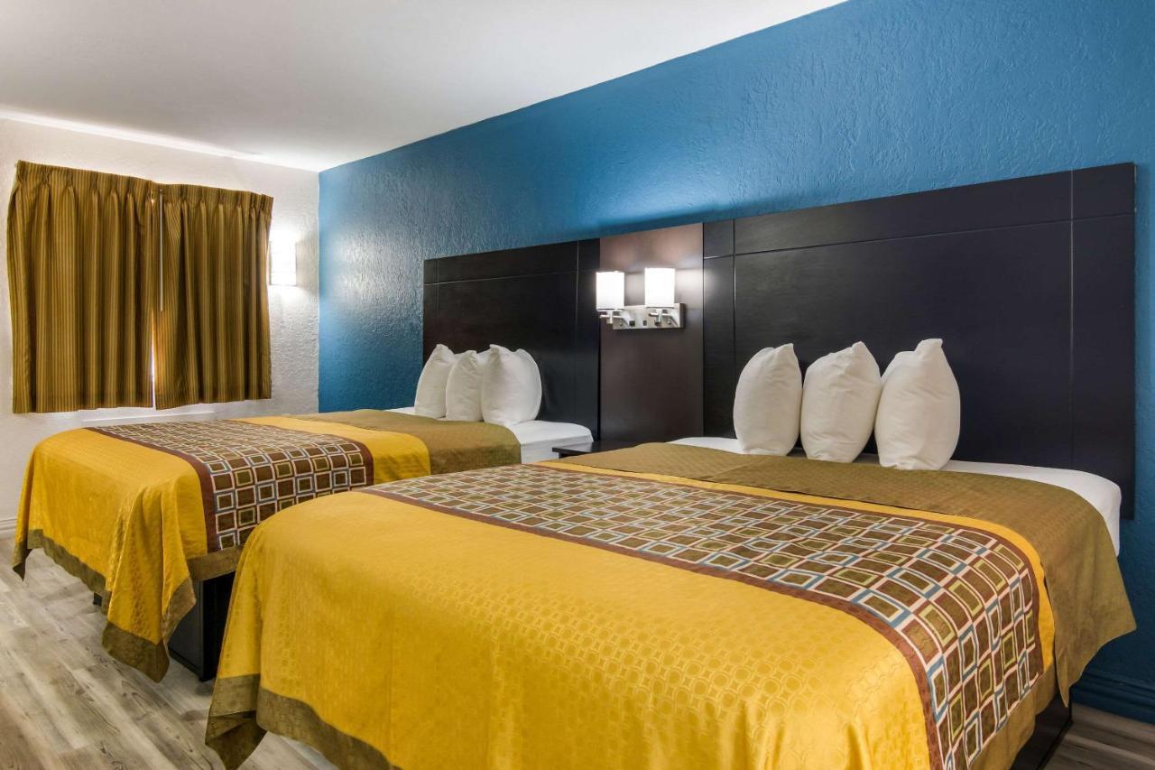 Rodeway Inn Broken Bow-Hochatown Zewnętrze zdjęcie
